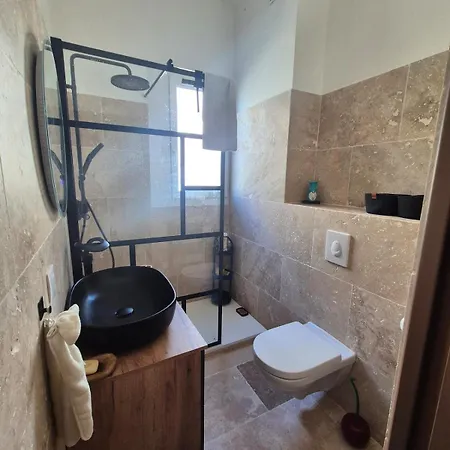 Apartment T3 Renove Vue A Avec Climatisation
